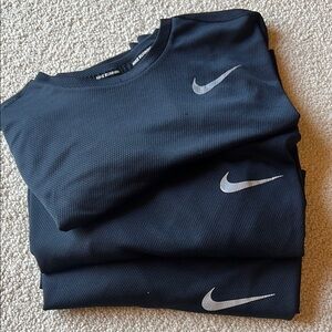3 Nike Black Performance Long Sleeve Tops